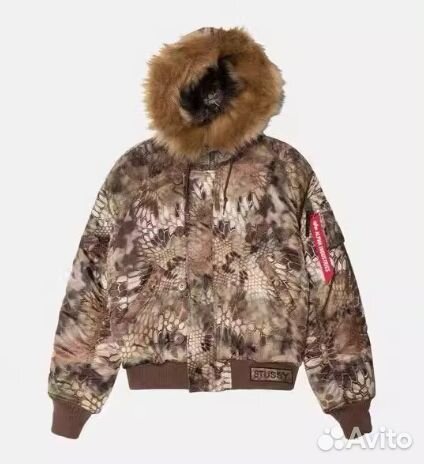 Пуховик Stussy x Alpha fw23