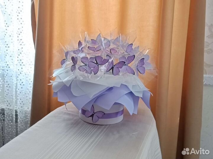 Светящийся букет из бабочек