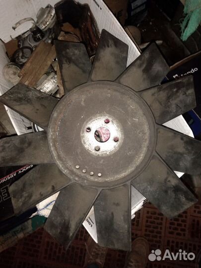 Крыльчатка вентилятора охлаждения