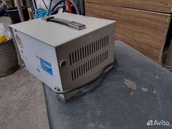 Стабилизатор напряжения однофазный штиль