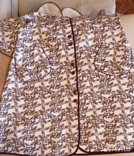 Халат новый 52р