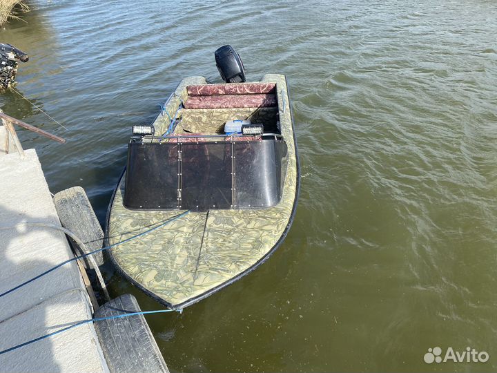 Моторная лодка