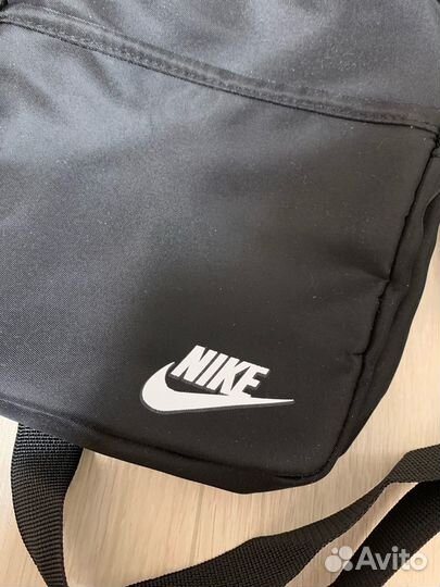 Посмотри Сумка Nike