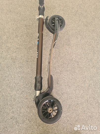 Самокат Micro Kickboard Compact