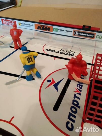 В доставке едет К покупателю настольные игры