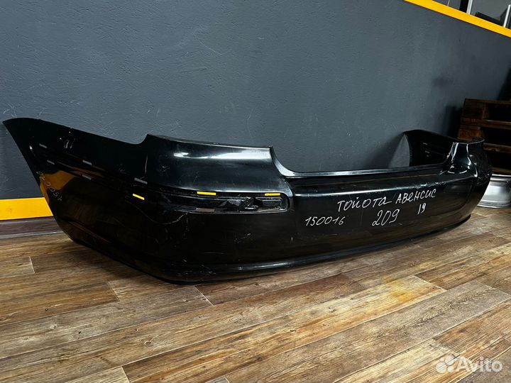 Задний бампер Toyota Avensis Т250