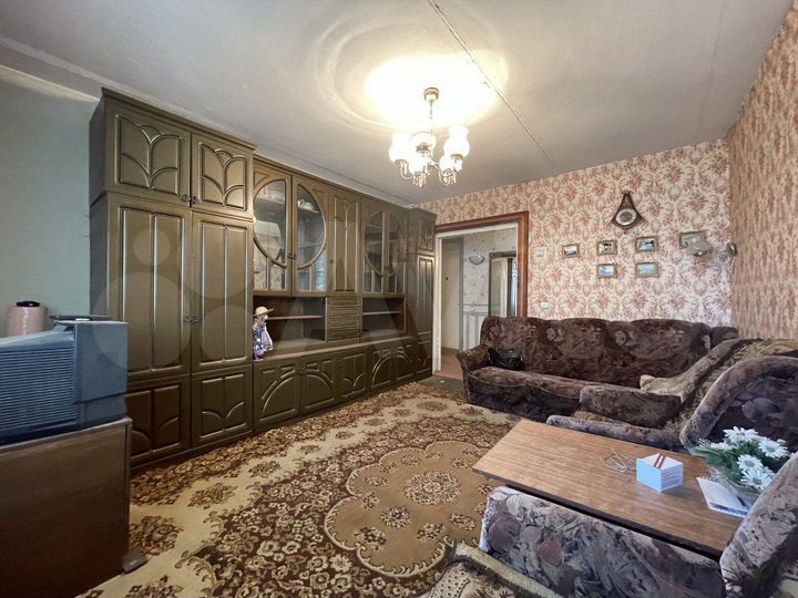 4-к. квартира, 74 м², 4/9 эт.