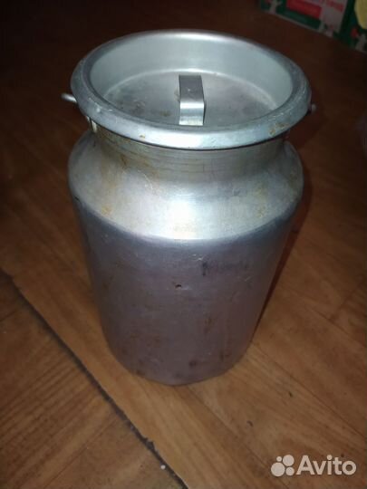 Два бидона (из СССР и из 80х или 90-х )