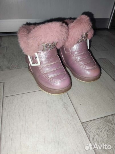 Сапоги для девочки 23