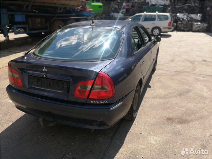 Разбор на запчасти Mitsubishi Carisma