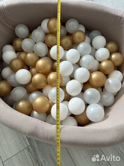 Сухой бассейн с шариками