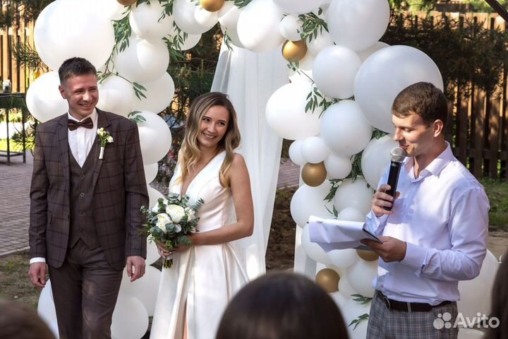 Ведущий и диджей