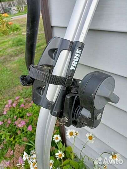 Велокрепление на крышу thule