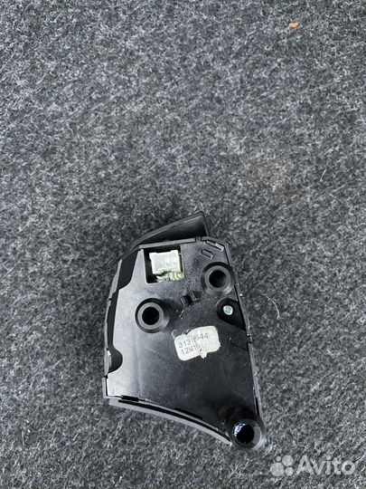 Кнопки на руль Volvo