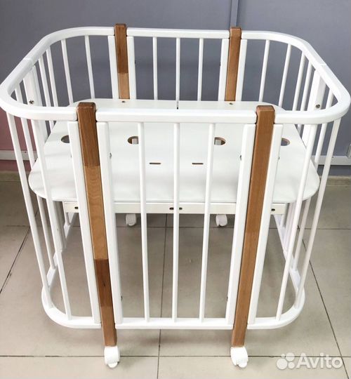 Детская кроватка трансформер с маятником