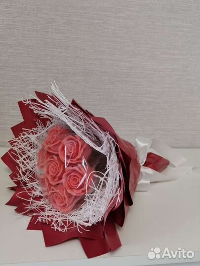 Букет из 7-ми больших роз шоколадный