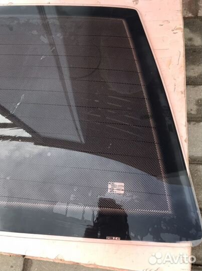 Заднее стекло ваз 21099