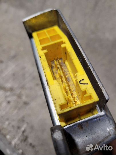 Блок управления airbag на Kia Spectra