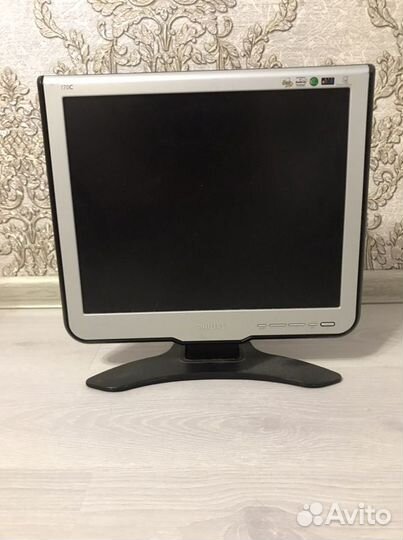 Монитор Philips