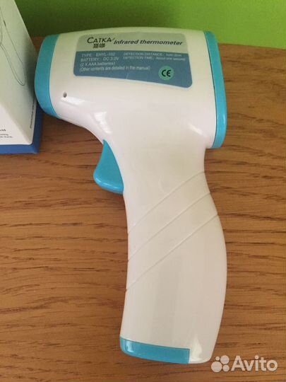 Термометр бесконтактный,градусник