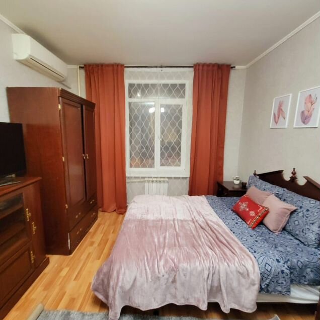 Комната 20 м² в 2-к., 1/5 эт.