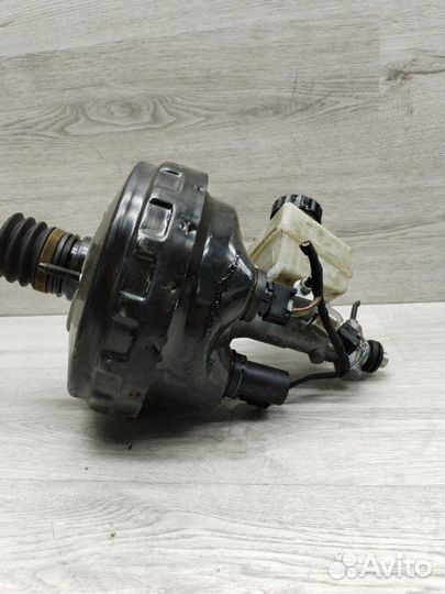 Вакумный усилитель тормозов Mercedes Clk W209