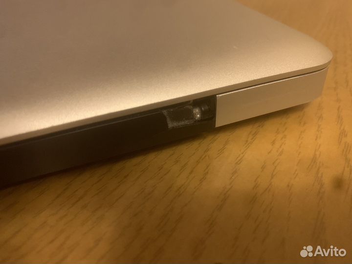 Macbook Pro 15 2011, i7, 8/250