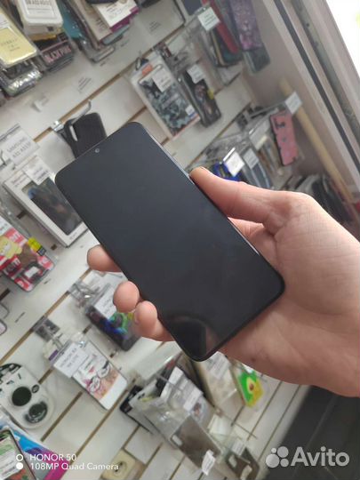 Смартфон Huawei P smart 2019