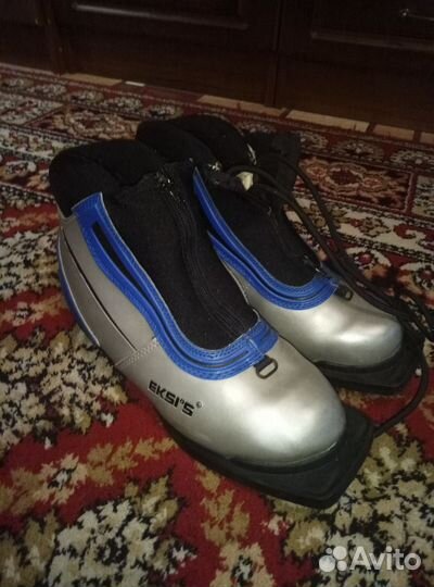 Лыжные ботинки