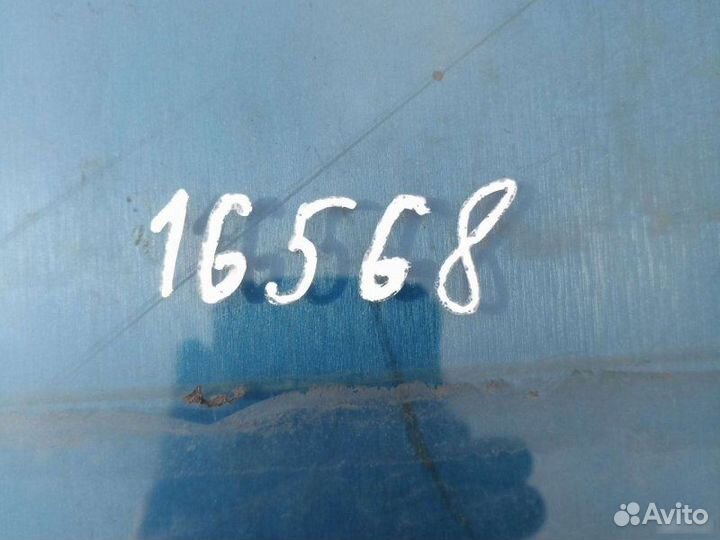 Стекло переднее правое Audi A6 седан 2.8 AAH 1997