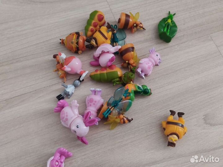 Игрушки из киндера пакетом