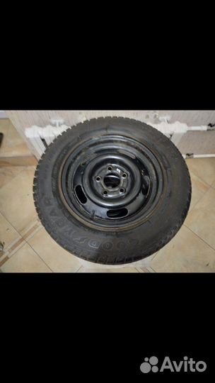 Goodyear UltraGrip 5 185/70 R14