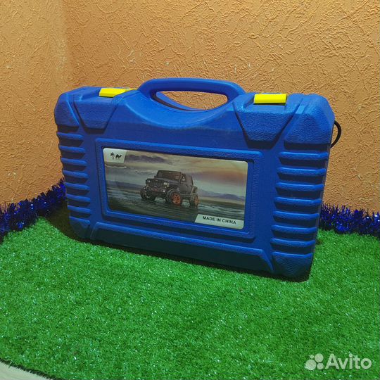 Автомобильный компрессор 12V (кр6903)