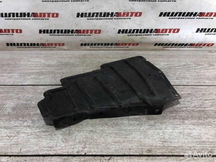 Пыльник двигателя Mitsubishi Lancer 9 1.6 2006