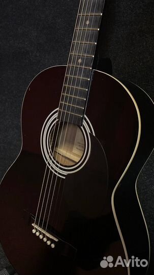 Акустическая гитара