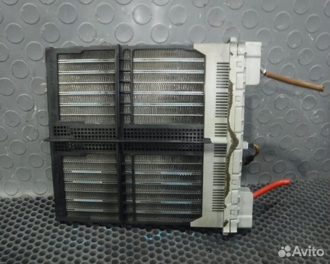 Mercedes W204 Радиатор отопителя электрический
