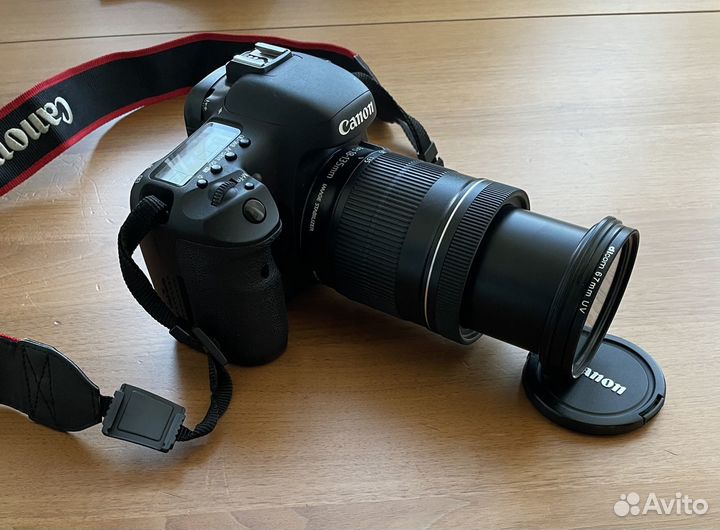 Фотоаппарат Canon EOS 7D с объективом EF-S 18-135