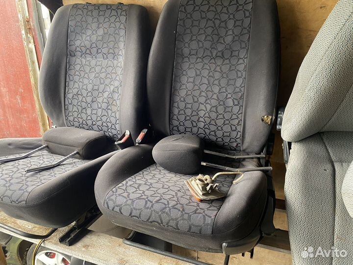 Передние сиденья с японских авто