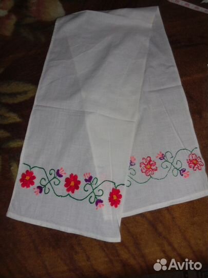 Вышитое полотенце