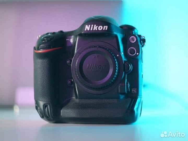 Nikon D4 Body (в идеале)