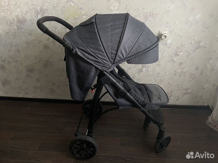 Коляска детская прогулочная