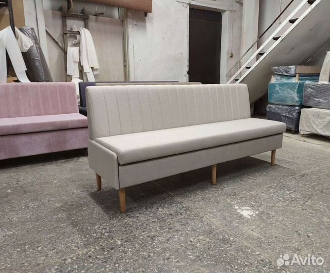 Кухонный диван в наличии 180