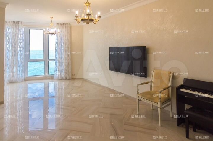 3-к. квартира, 110 м², 6/8 эт.