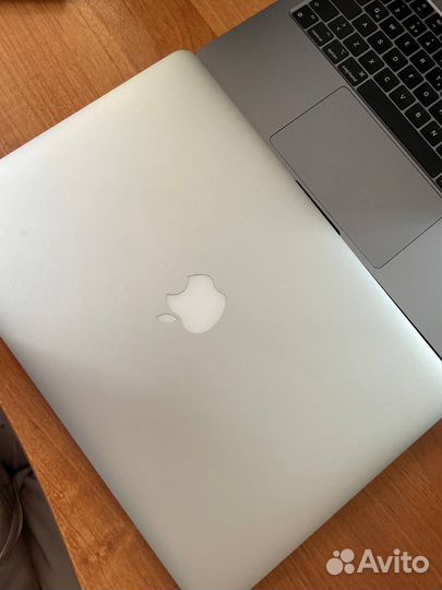 Продаю любимый MacBook Air 256GB 2017 года