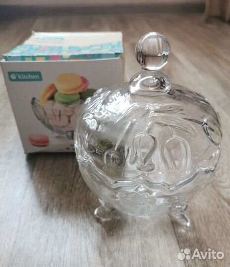 Конфетница, ваза