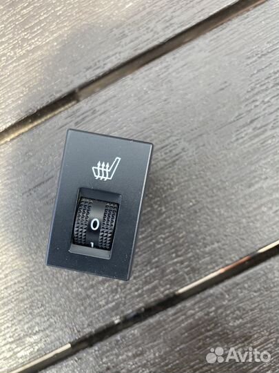 Кнопка обогрева левого сидения mazda 3 bl