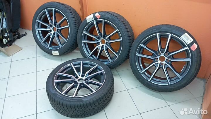 Зимние колеса BMW G20 G21 R18 стиль 780 Pirelli