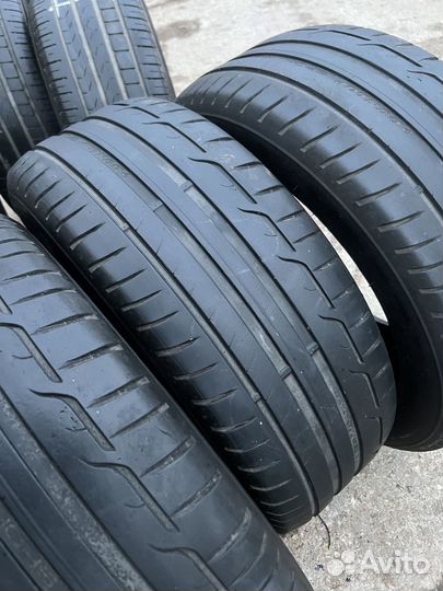 Dunlop SP Sport Maxx RT 235/55 R17 99V
