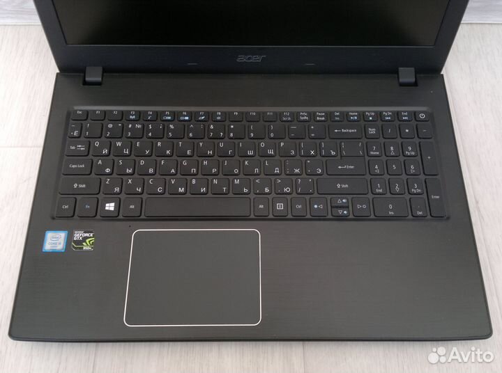 Acer (Core i5-6200U, GTX 950M, SSD+HDD, 8Gb)