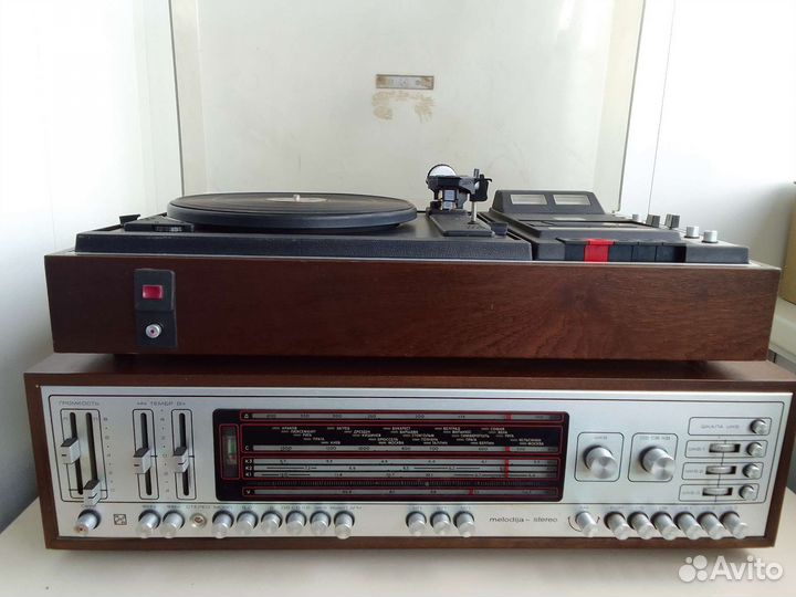 Проигрыватель винила СССР